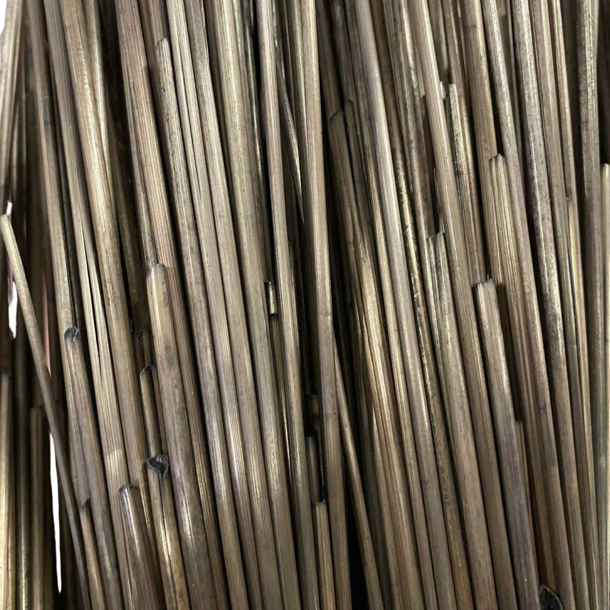 Paille de seigle couleur Taupe glacé - 50 gr