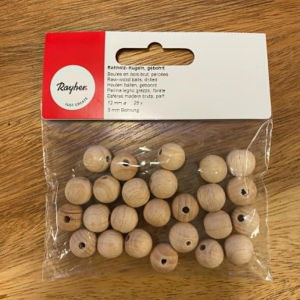 25 wooden beads diameter