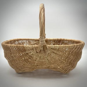 White wicker basket - GM
