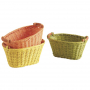 Oval basket in tinted rattan